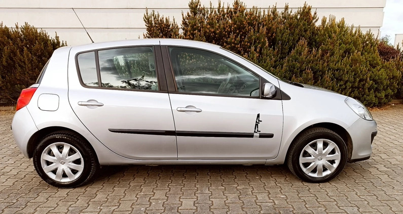 Renault Clio cena 13999 przebieg: 100000, rok produkcji 2006 z Łask małe 562